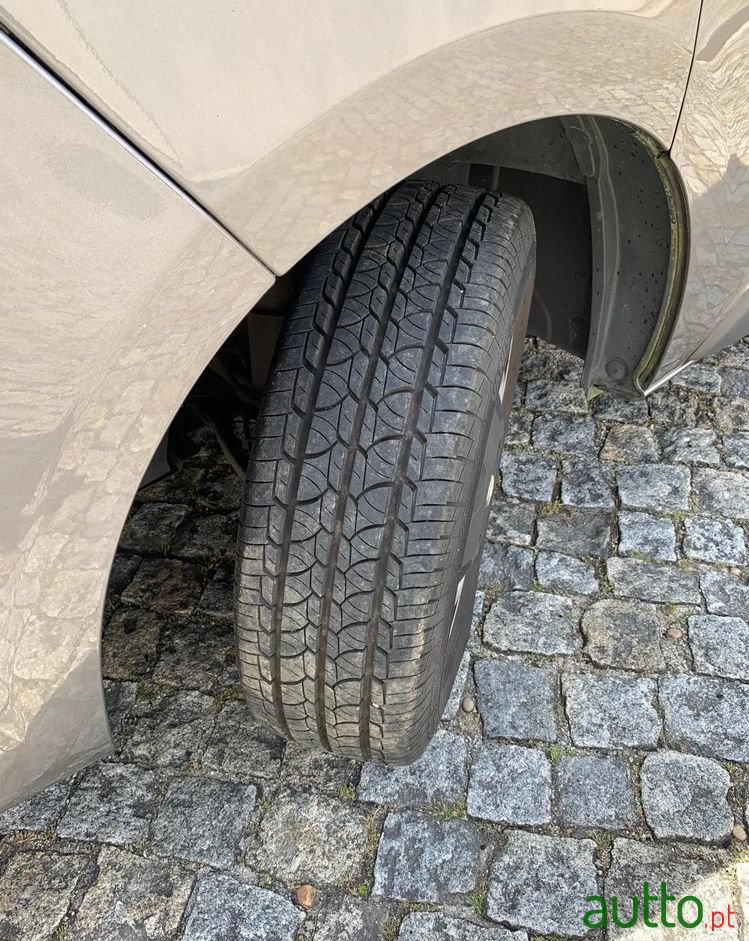 2015' Opel Vivaro photo #4