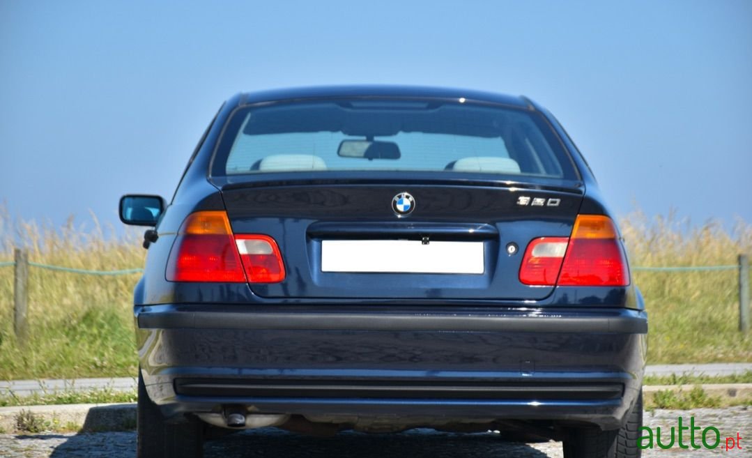 2000' BMW 320 photo #5