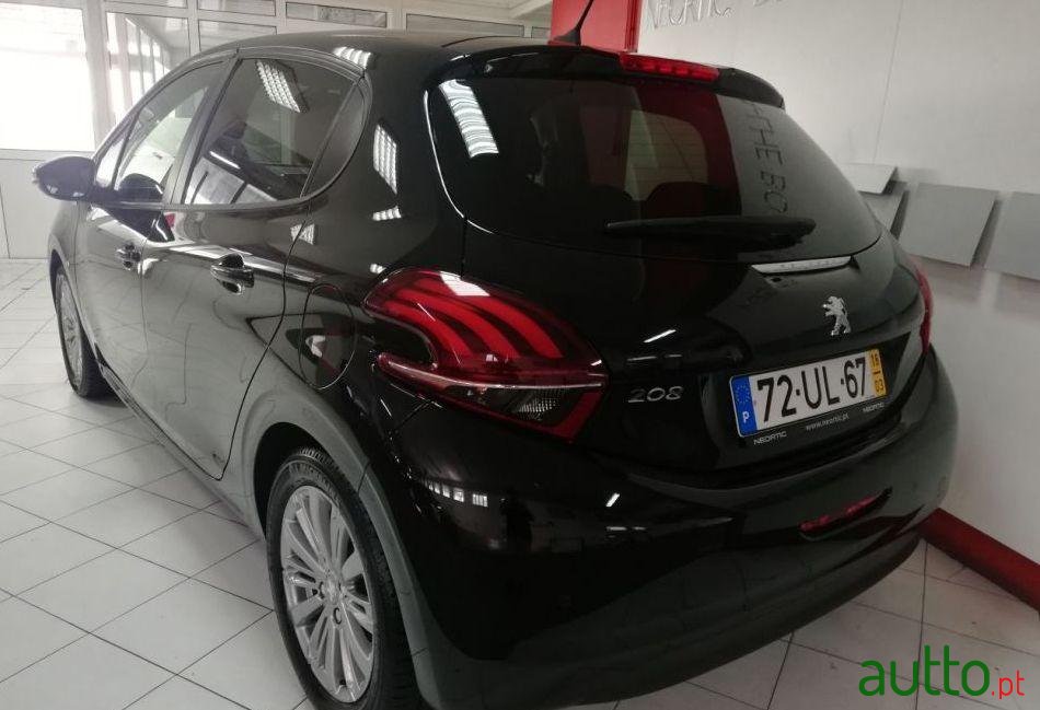 2018' Peugeot 208 photo #1