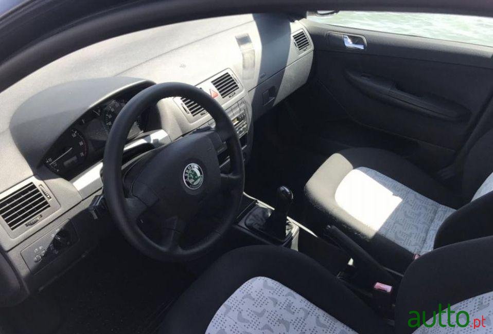 2003' Skoda Fabia Break photo #1