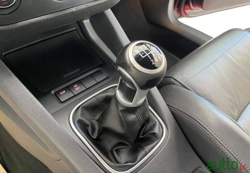 2006' Volkswagen Golf photo #5