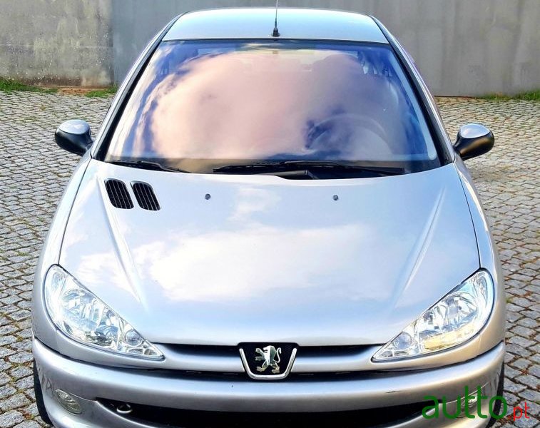 2003' Peugeot 206 1.4 Hdi Xt photo #2