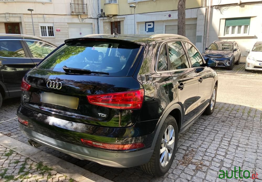 2016' Audi Q3 2.0 Tdi Design photo #5