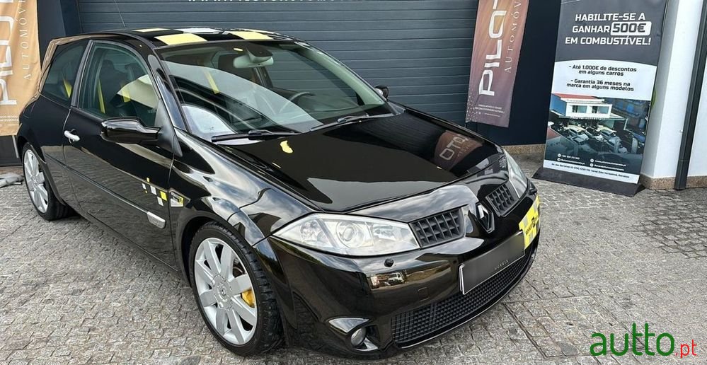 2004' Renault Megane 2.0 T 16V Sport photo #4