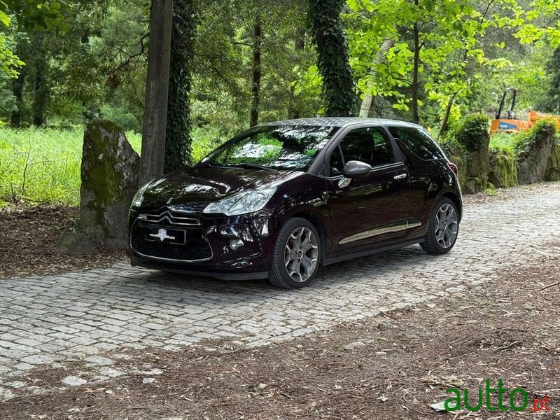 2014' Citroen DS3 1.2 Vti Chic Etg photo #3