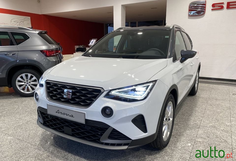 2022' SEAT Arona photo #1