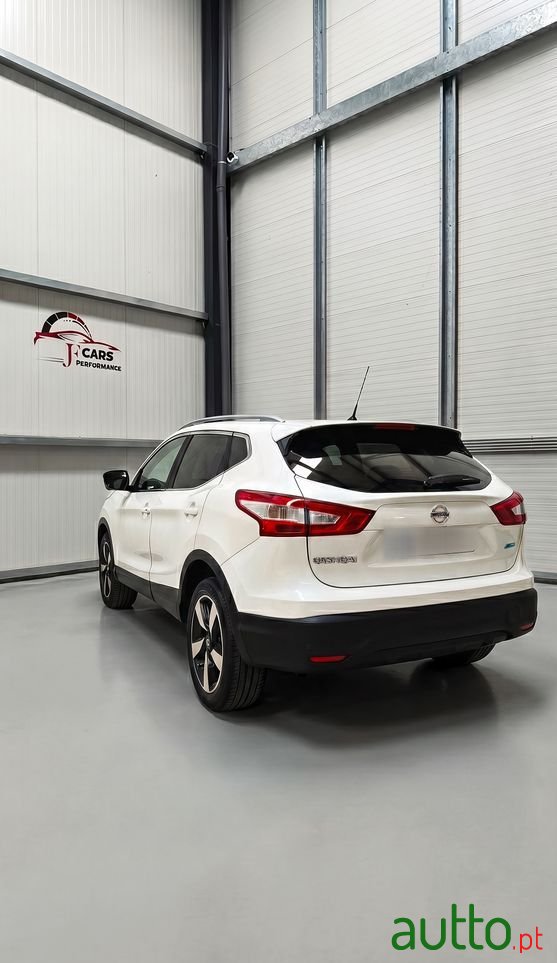 2015' Nissan Qashqai 1.5 Dci 360 S photo #2