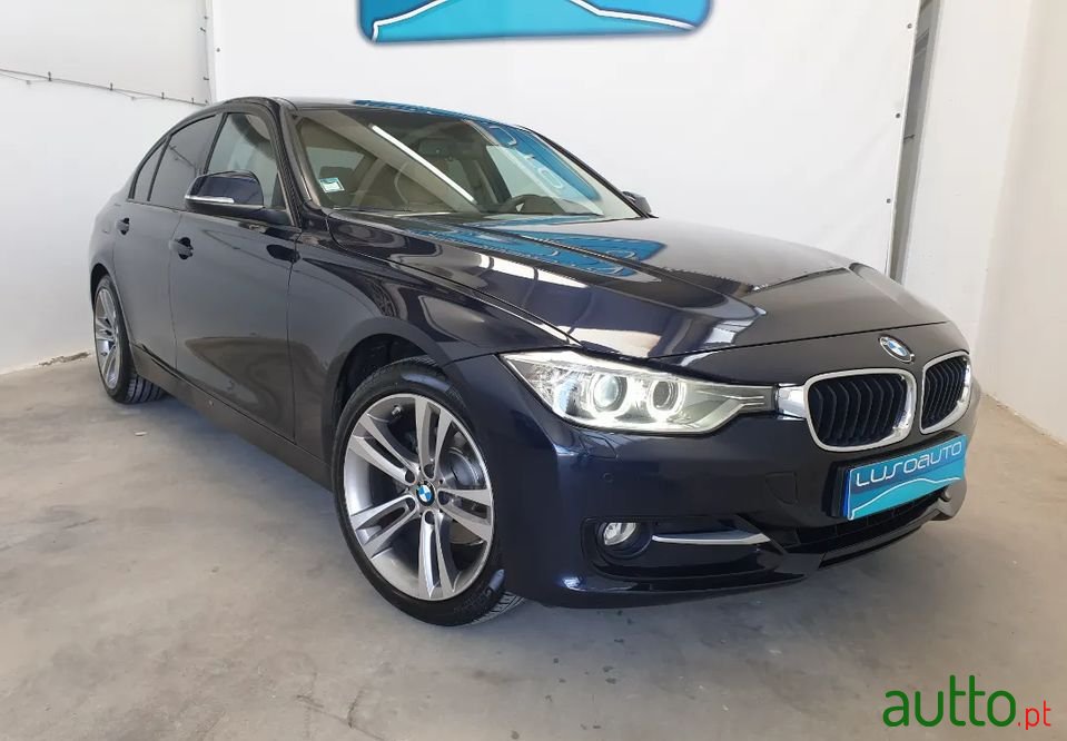 2014' BMW 318 Sport photo #4