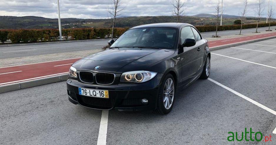 2011' BMW 120 Dauto Pack M photo #1