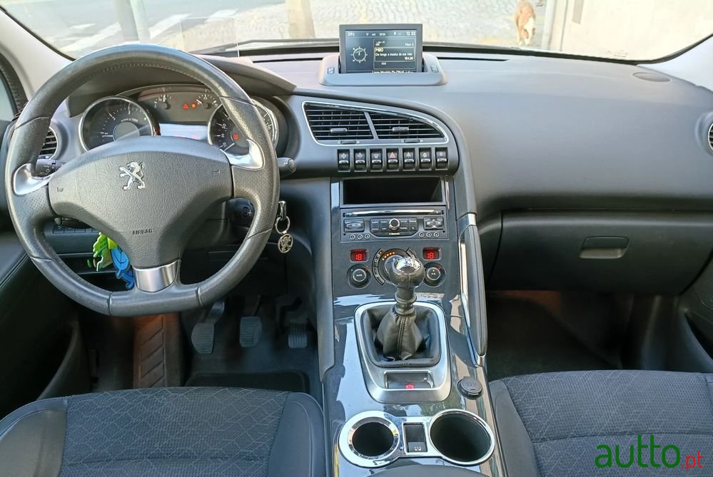 2014' Peugeot 3008 1.6 Hdi Allure photo #6
