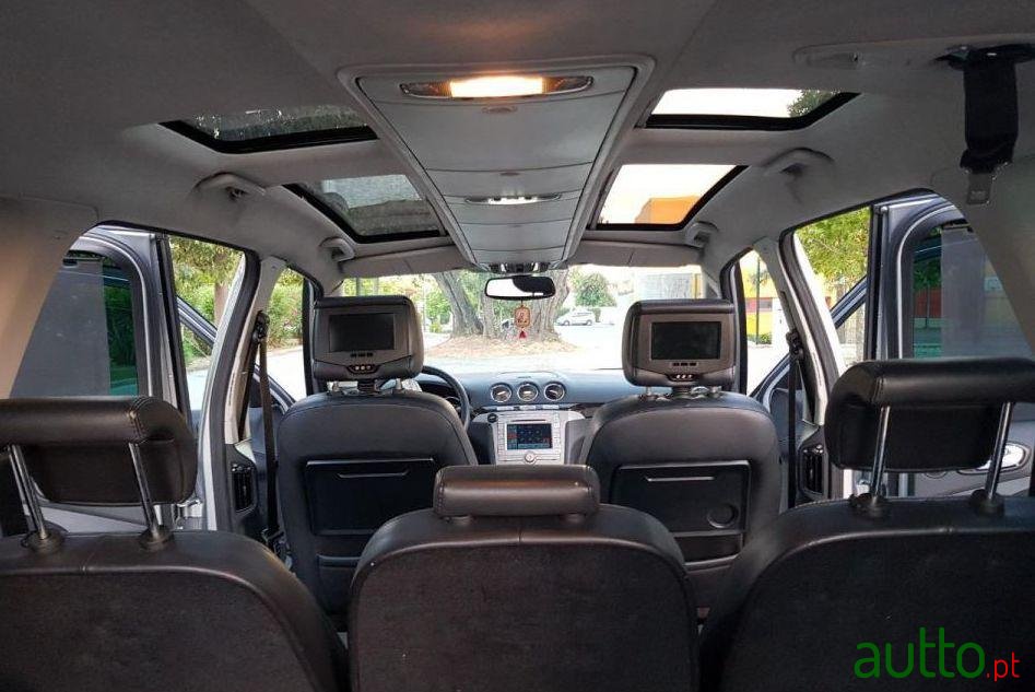 2007' Ford Galaxy photo #1