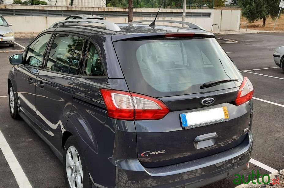 2012' Ford Grand-C-Max photo #2