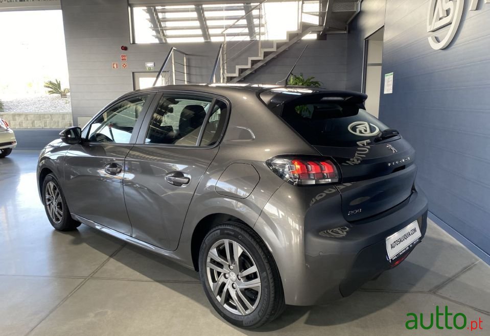 2021' Peugeot 208 photo #3