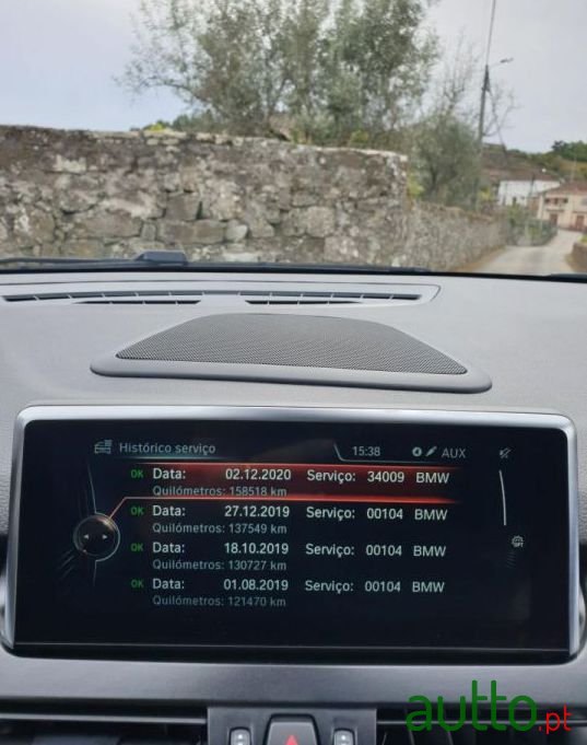 2016' BMW 216 Gran Tourer photo #3