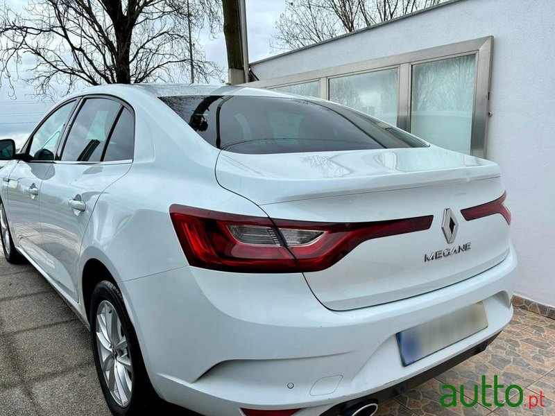 2019' Renault Megane Grand Coupe photo #2