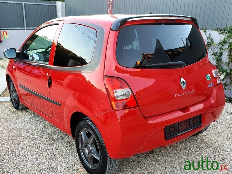 2011' Renault Twingo photo #3