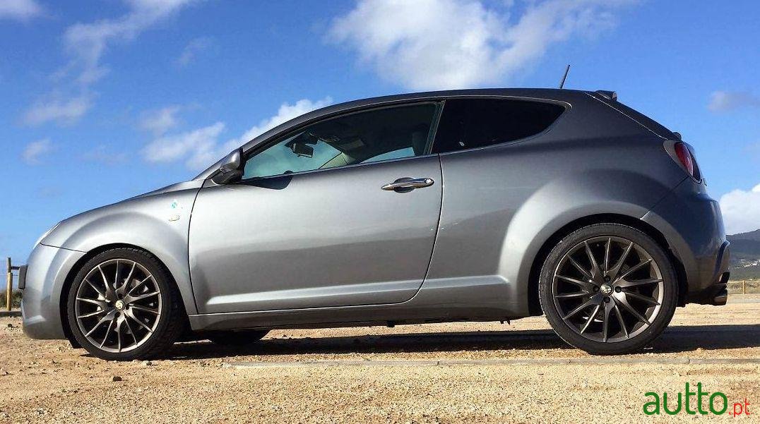 2009' Alfa Romeo MiTo photo #1