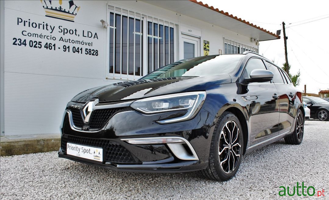 2017' Renault Megane Sport Tourer photo #1