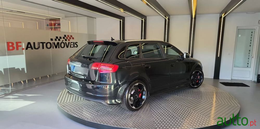 2010' Audi S3 Sportback photo #4