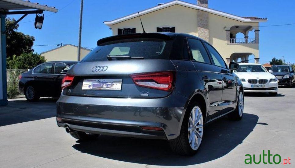 2015' Audi A1 Sportback photo #2