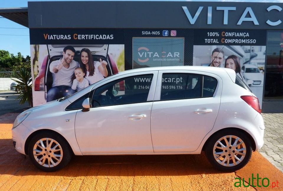 2008' Opel Corsa photo #4