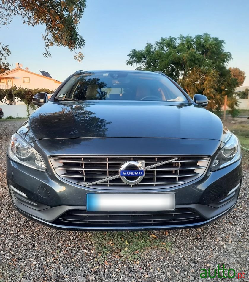 2016' Volvo V60 photo #4