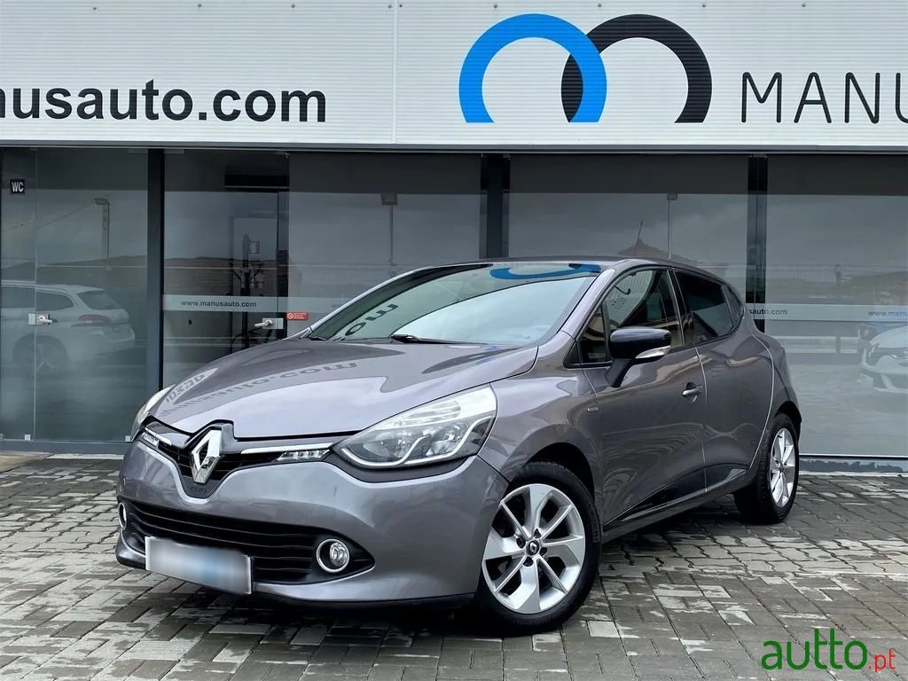 2015' Renault Clio photo #1