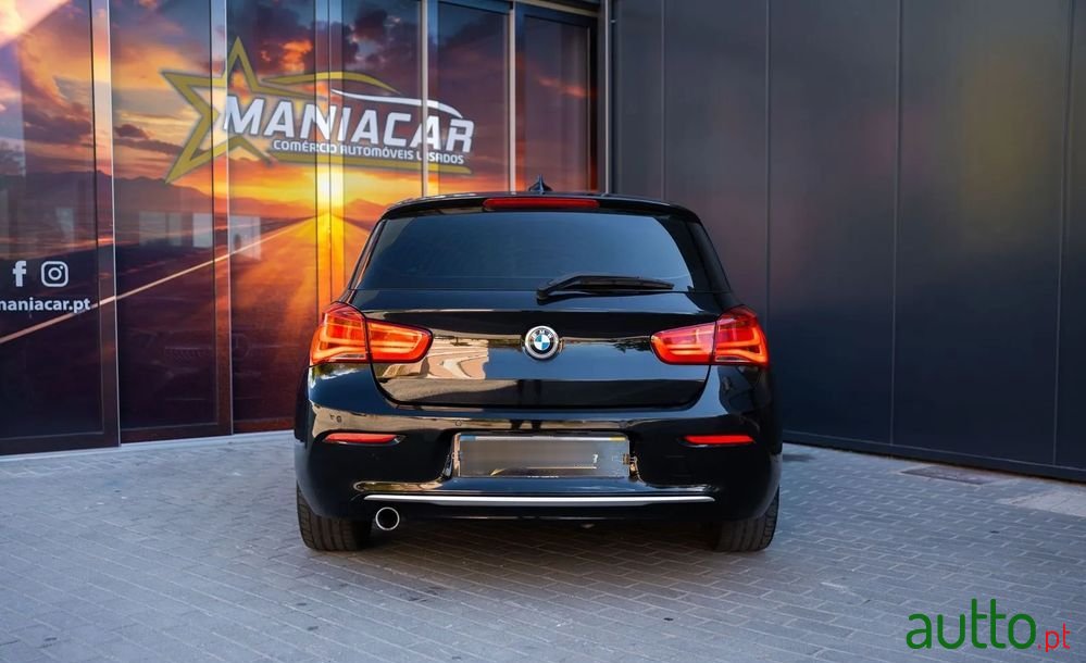 2015' BMW Série 1 D Urban Line photo #5