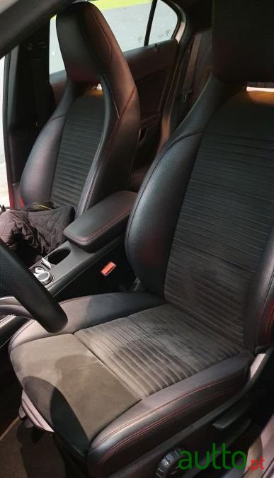 2016' Mercedes-Benz A-180 photo #1