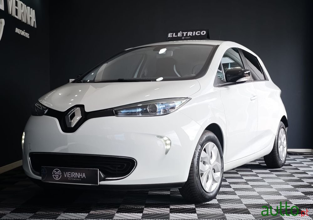 2015' Renault Zoe photo #5