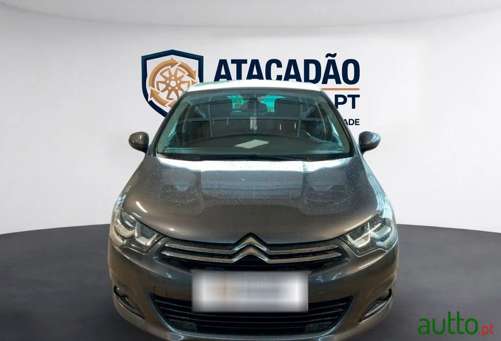 2017' Citroen C4 photo #2