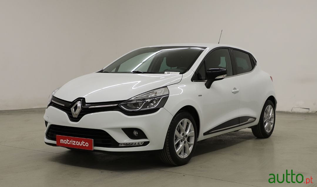 2019' Renault Clio photo #3