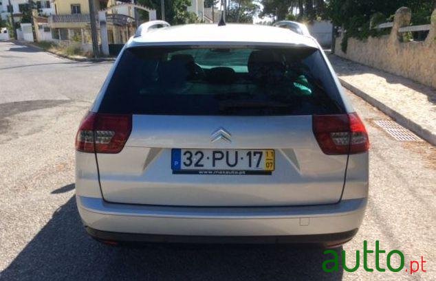 2011' Citroen C5 Tourer photo #4