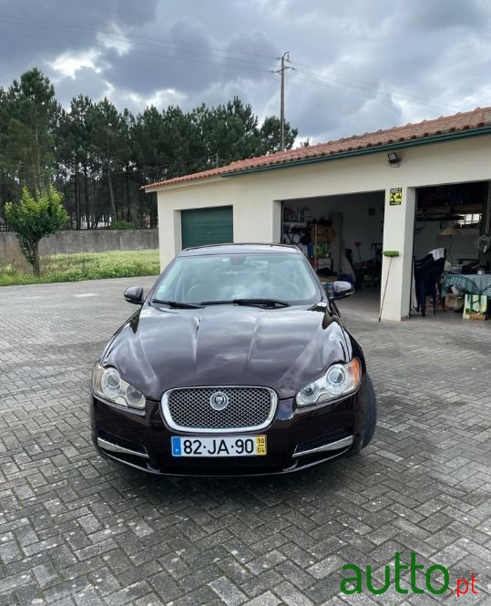 2010' Jaguar XF photo #4