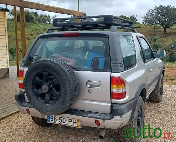 2000' Opel Frontera photo #1