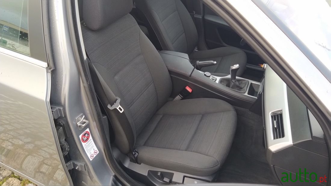 2010' BMW 520 photo #5