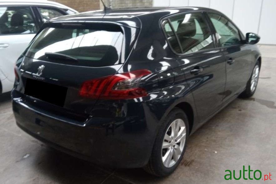 2018' Peugeot 308 photo #3