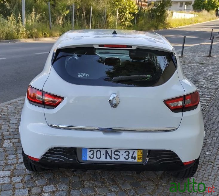 2013' Renault Clio photo #4