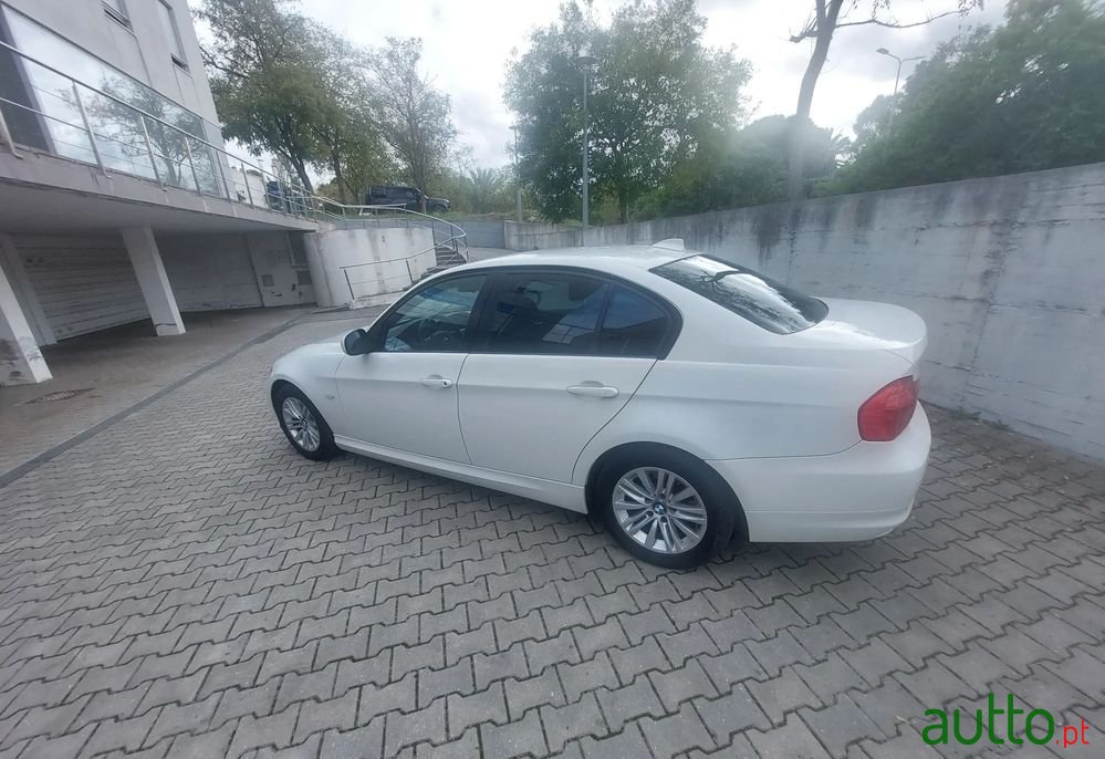 2012' BMW Série 3 photo #6