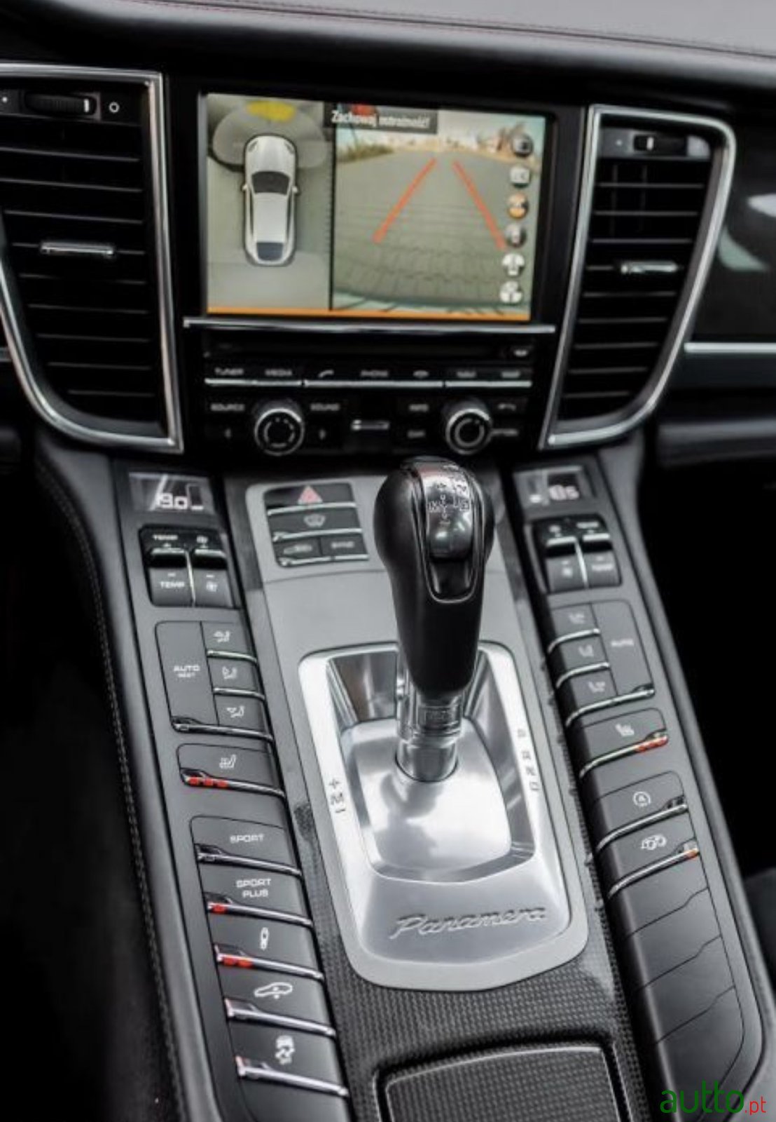 2014' Porsche Panamera GTS photo #5