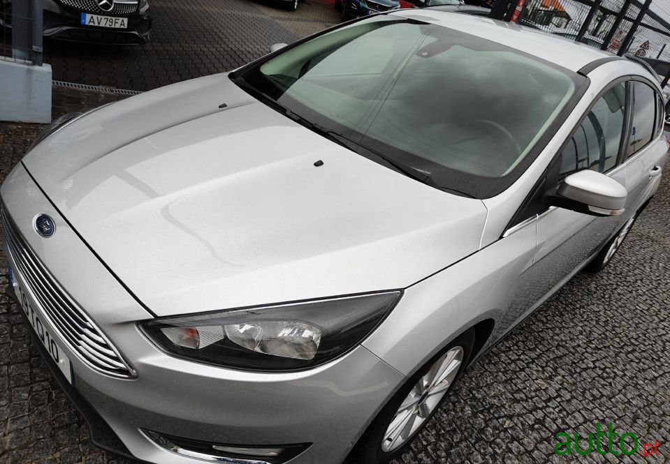 2016' Ford Focus photo #6