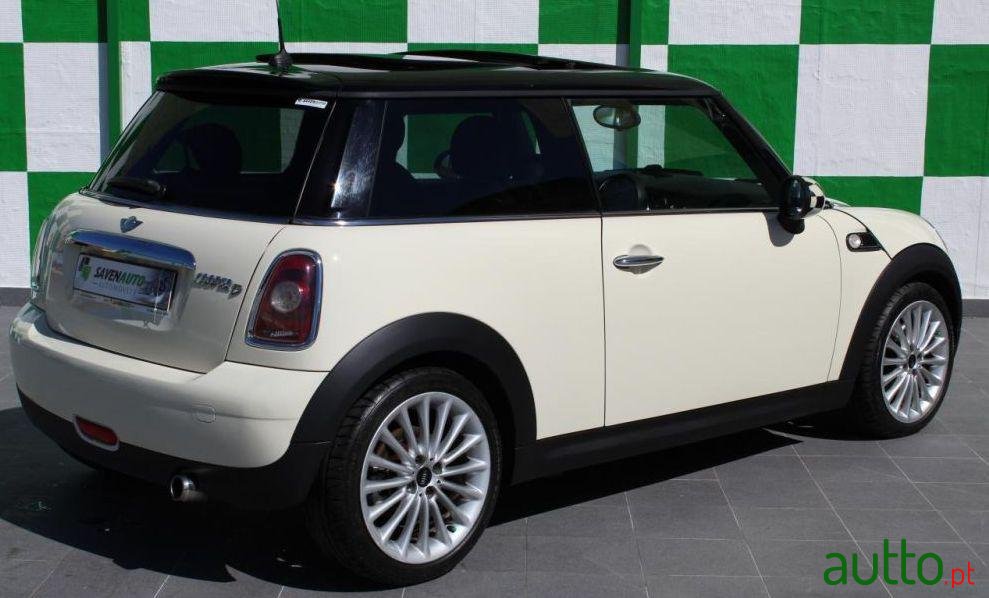 2008' MINI Cooper D photo #2