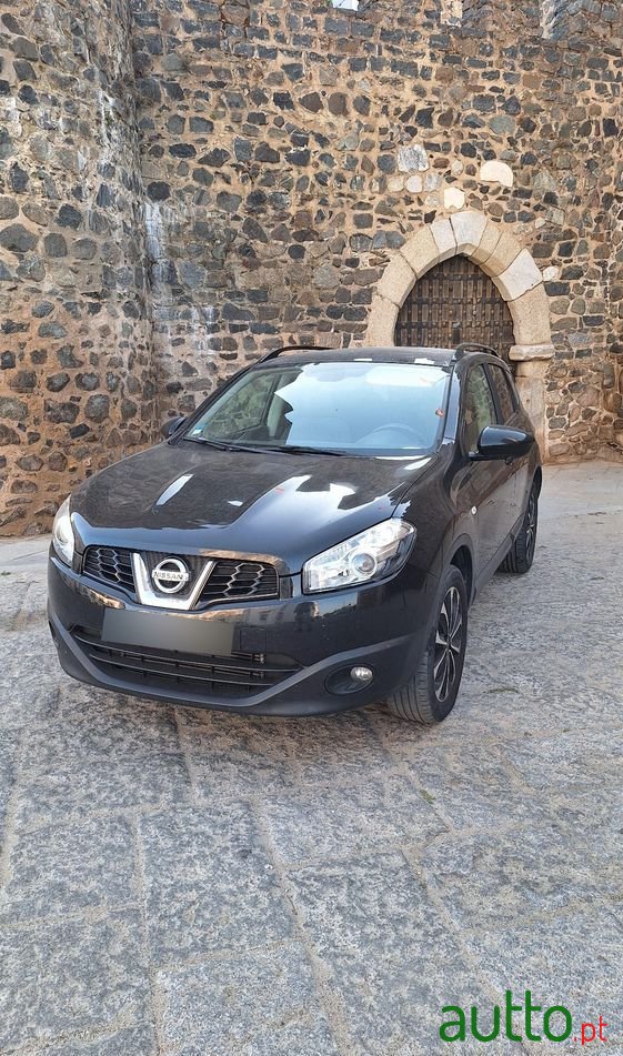2013' Nissan Qashqai photo #1