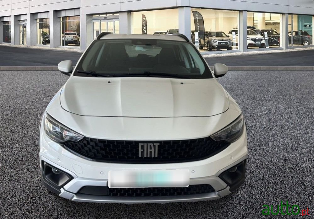 2023' Fiat Tipo Station Wagon Cross photo #2