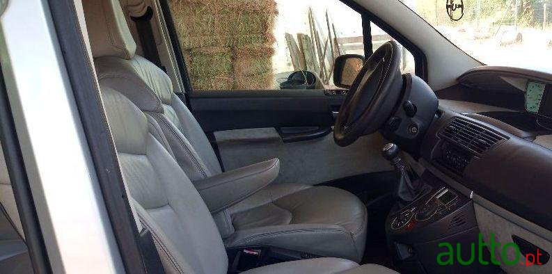 2005' Citroen C8 Exclusive photo #4