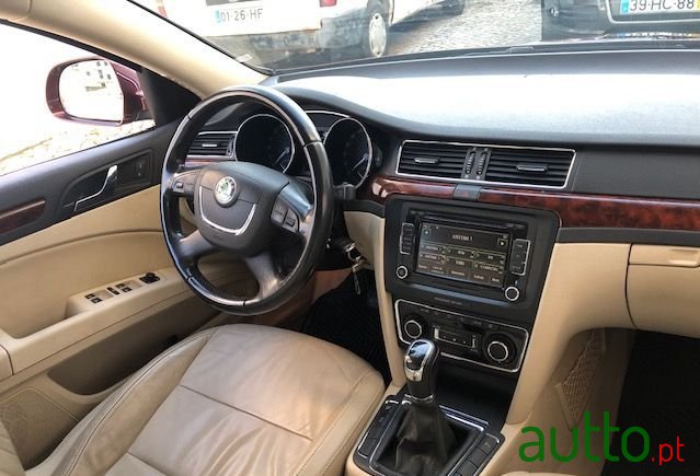 2008' Skoda Superb photo #3