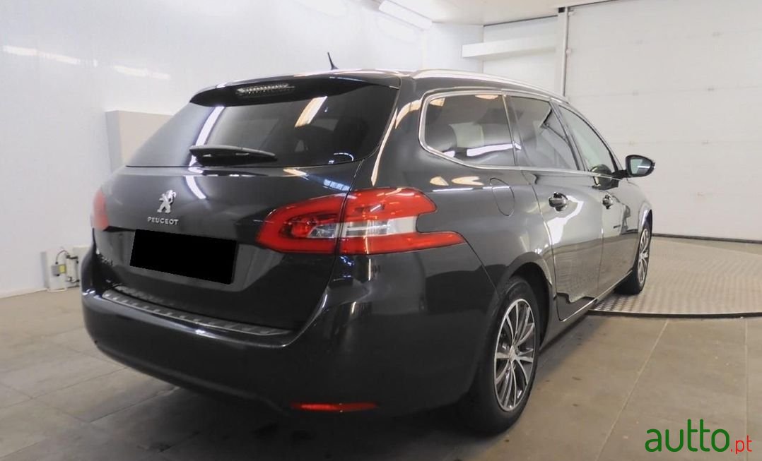 2015' Peugeot 308 Sw photo #2