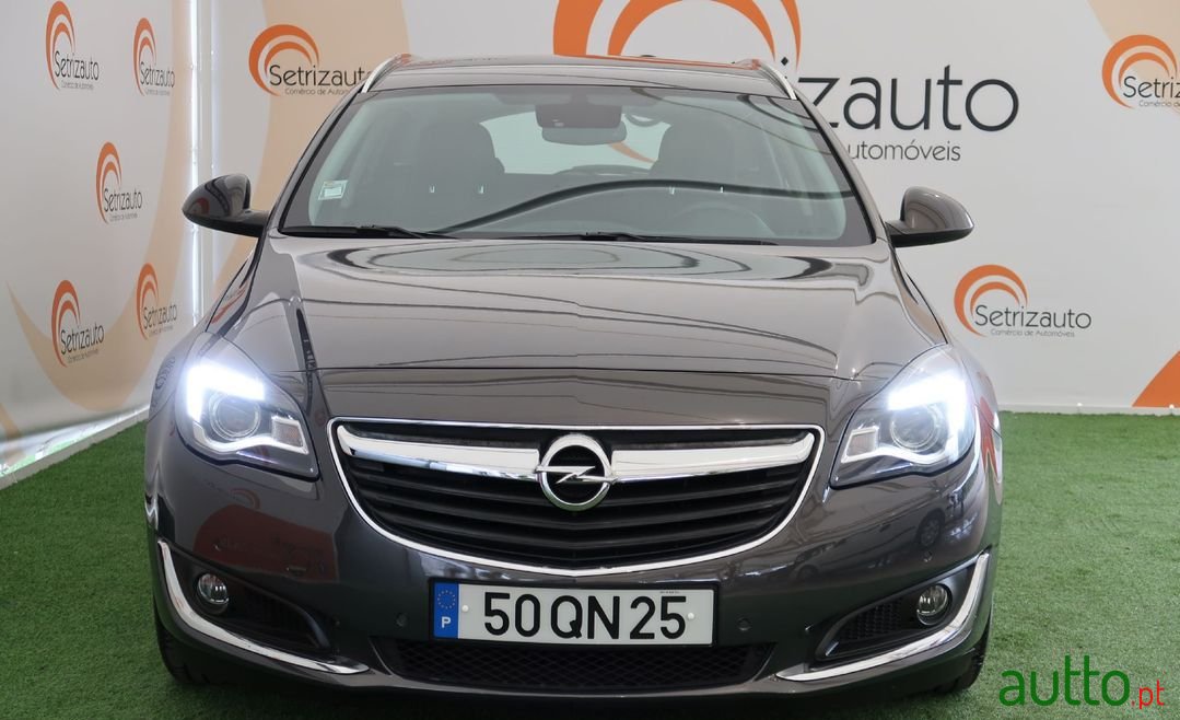 2015' Opel Insignia Sports Tourer photo #4