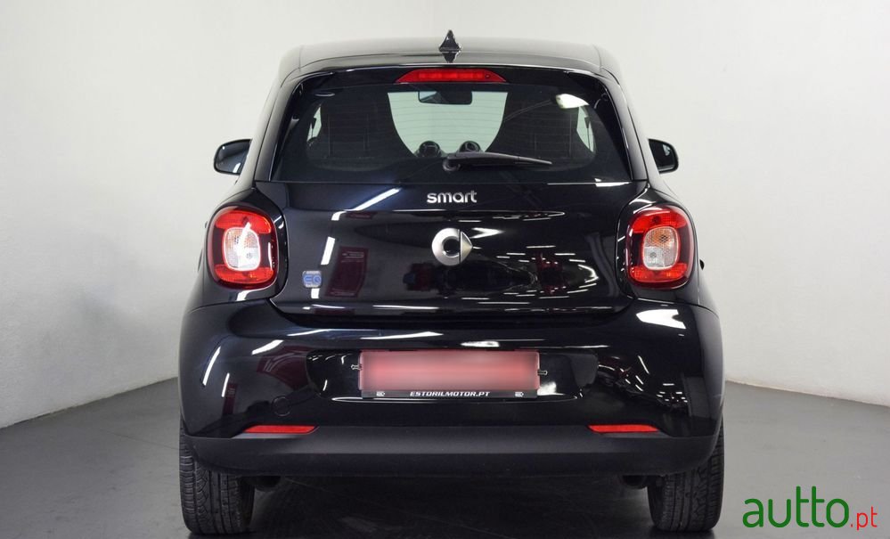 2021' Smart Forfour Eq Passion photo #4