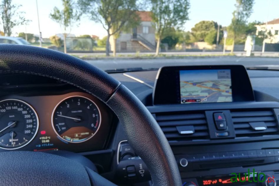 2013' BMW 116 photo #2